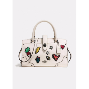 An image of a white retro style mulberry leather handbag.