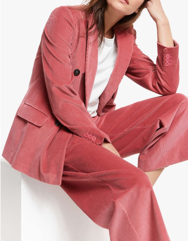 pink blazer - middled aged woman autumn fashion