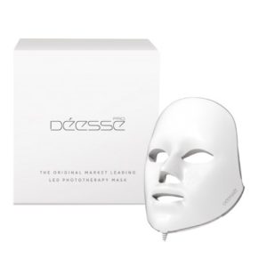 light therapy mask with packaging